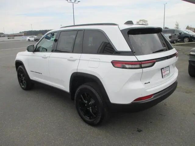 2026 Jeep Grand Cherokee Altitude 4x4