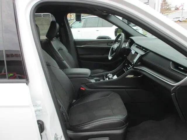 2026 Jeep Grand Cherokee Altitude 4x4