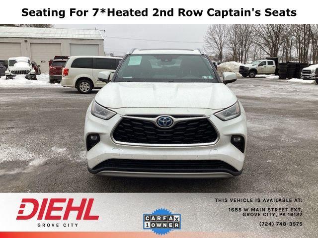 2022 Toyota Highlander Hybrid Platinum