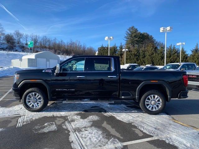 2023 GMC Sierra 2500HD 4WD Crew Cab Standard Bed Denali