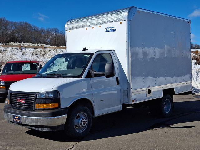2025 GMC Savana Cutaway Work Van