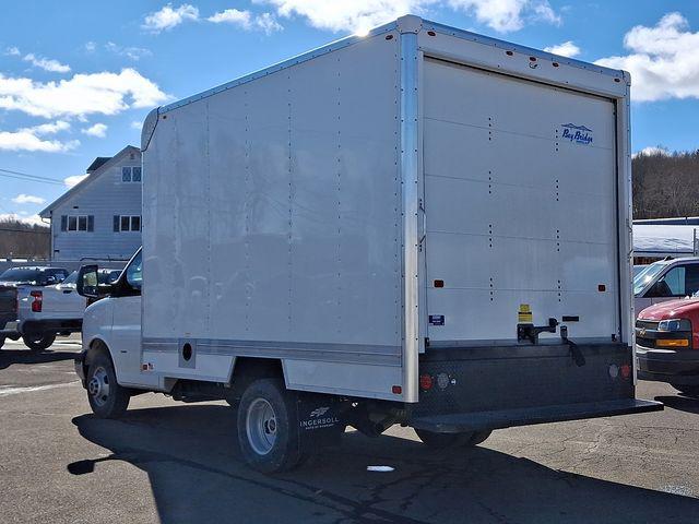 2025 GMC Savana Cutaway Work Van