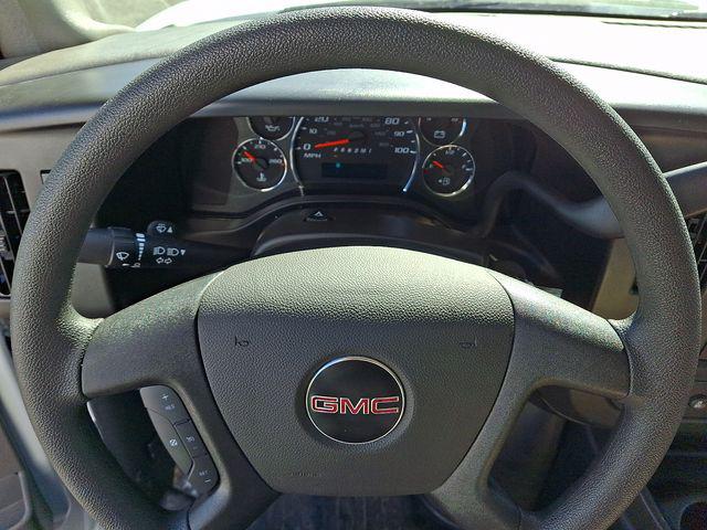 2025 GMC Savana Cutaway Work Van