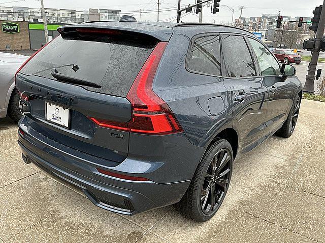 2026 Volvo XC60 Plug-In Hybrid Black Edition Ultra, T8 AWD Electric/Gasoline, Dark