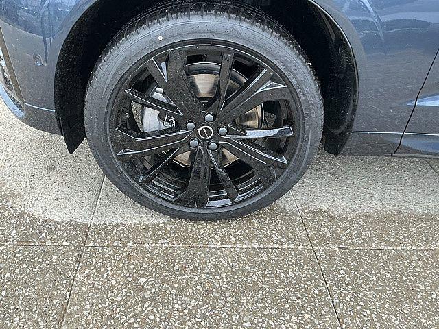 2026 Volvo XC60 Plug-In Hybrid Black Edition Ultra, T8 AWD Electric/Gasoline, Dark
