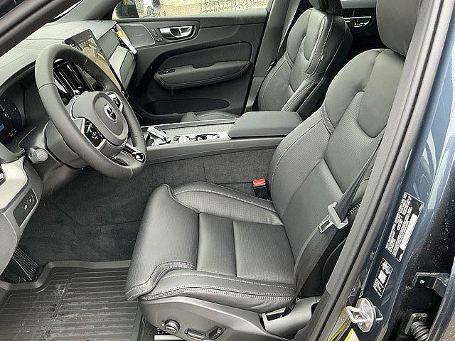 2026 Volvo XC60 Plug-In Hybrid Black Edition Ultra, T8 AWD Electric/Gasoline, Dark