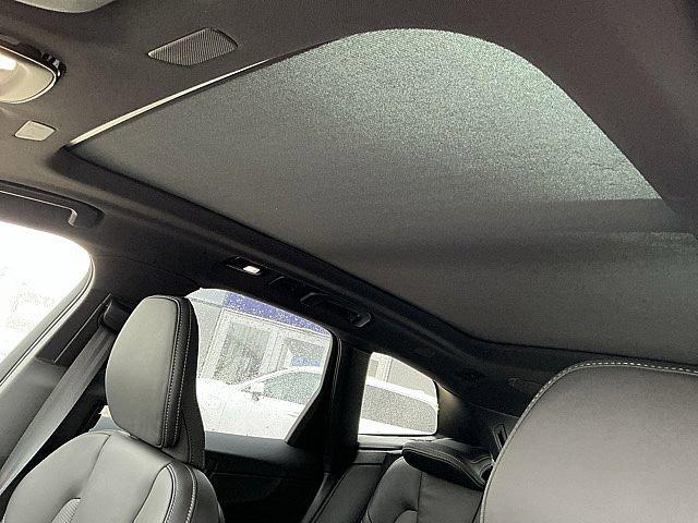 2026 Volvo XC60 Plug-In Hybrid Black Edition Ultra, T8 AWD Electric/Gasoline, Dark