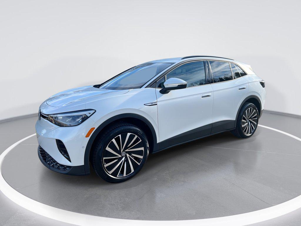 pure white 2025 Volkswagen ID.4 Pro AWD SUV / Crossover All-Wheel Drive Automatic