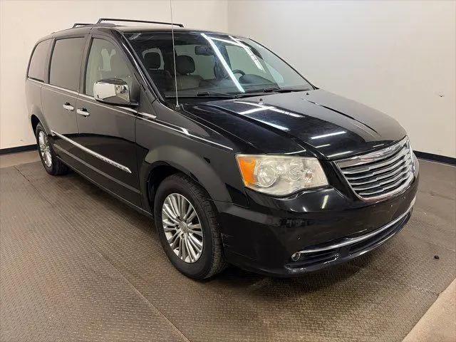 2013 Chrysler Town & Country Touring-L for sale near Cincinnati, OH
