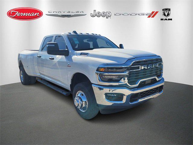 2026 RAM Ram 3500 RAM 3500 TRADESMAN CREW CAB 4X4 8 BOX