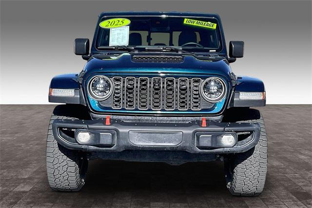 2025 Jeep Gladiator Mojave X