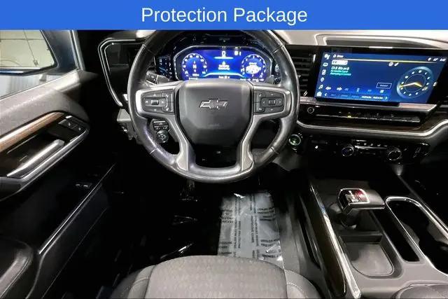 2022 Chevrolet Silverado 1500 4WD Crew Cab Short Bed RST