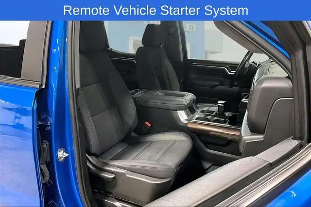 2022 Chevrolet Silverado 1500 4WD Crew Cab Short Bed RST