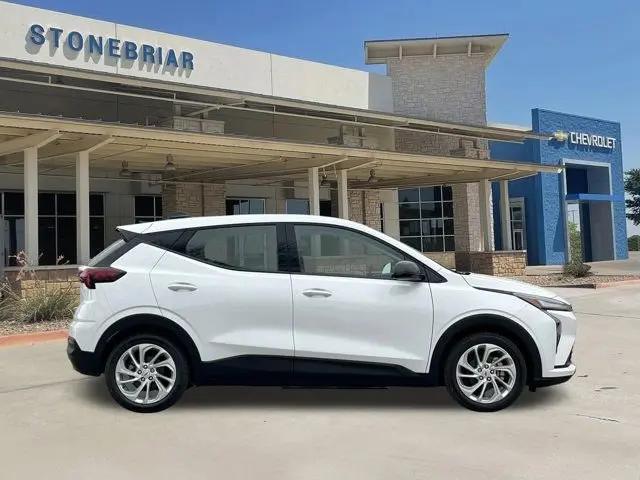 2027 Chevrolet Bolt LT FWD