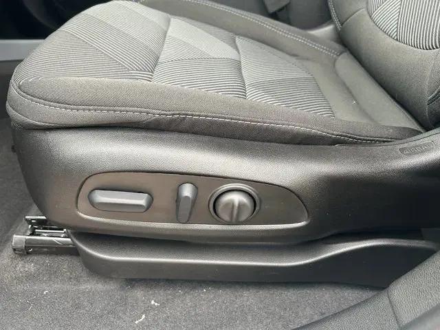 2027 Chevrolet Bolt LT FWD
