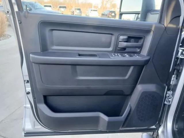 2026 Ram 3500 Tradesman Crew Cab 4x4 6'4" Box