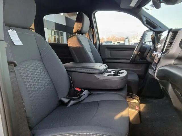 2026 Ram 3500 Tradesman Crew Cab 4x4 6'4" Box