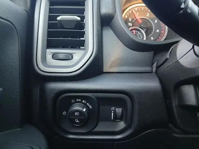 2026 Ram 3500 Tradesman Crew Cab 4x4 6'4" Box