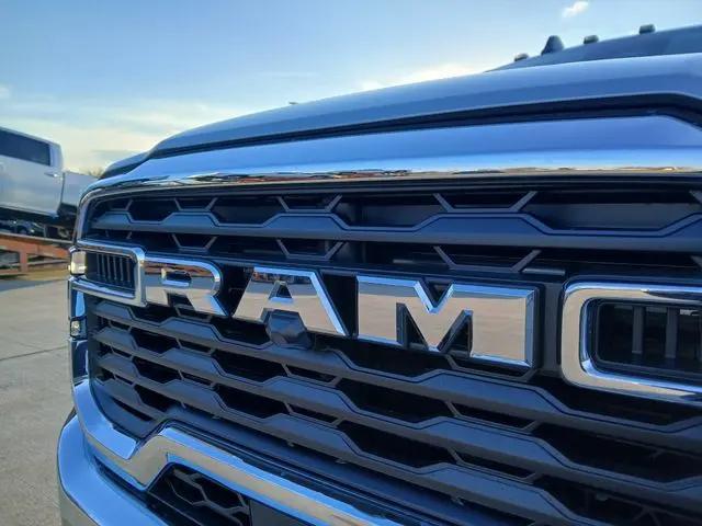 2026 Ram 3500 Tradesman Crew Cab 4x4 6'4" Box