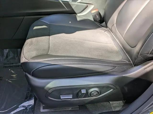 2026 Jeep Grand Cherokee Altitude 4x2