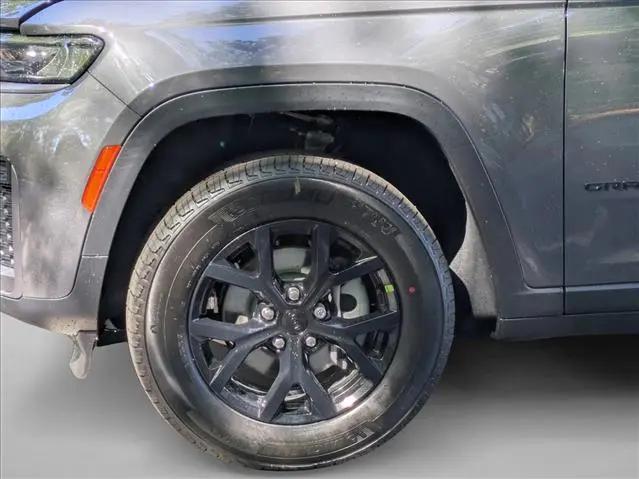 2026 Jeep Grand Cherokee Altitude 4x2