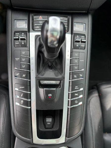 2018 Porsche Macan S