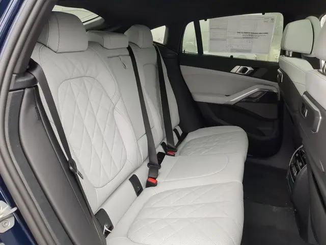 2026 BMW X6 xDrive40i