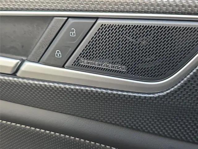 2026 Volkswagen Atlas Cross Sport SEL Premium R-Line