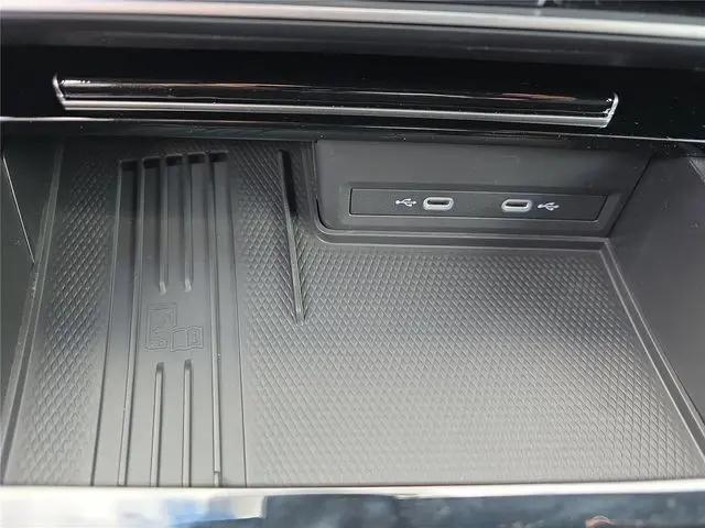 2026 Volkswagen Atlas Cross Sport SEL Premium R-Line