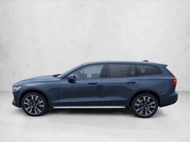 2026 Volvo V60 Cross Country Ultra, B5 AWD Gas (mild hybrid)