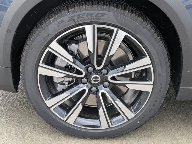 2026 Volvo V60 Cross Country Ultra, B5 AWD Gas (mild hybrid)