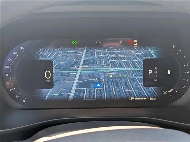 2026 Volvo XC40 Core, B5 AWD Gas (mild hybrid), Dark