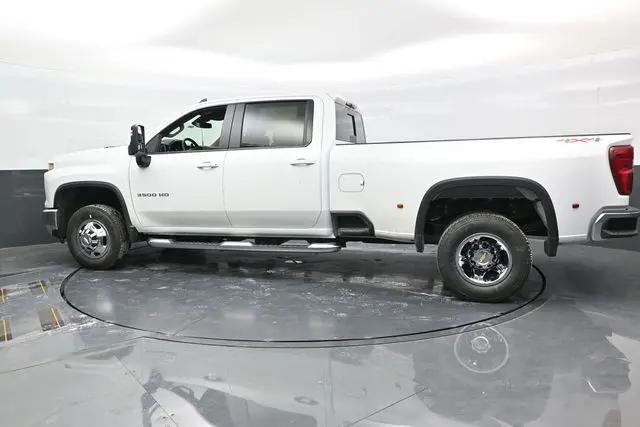 2026 Chevrolet Silverado 3500HD Crew Cab, Long Bed, LT Dual Rear Wheel, RWD