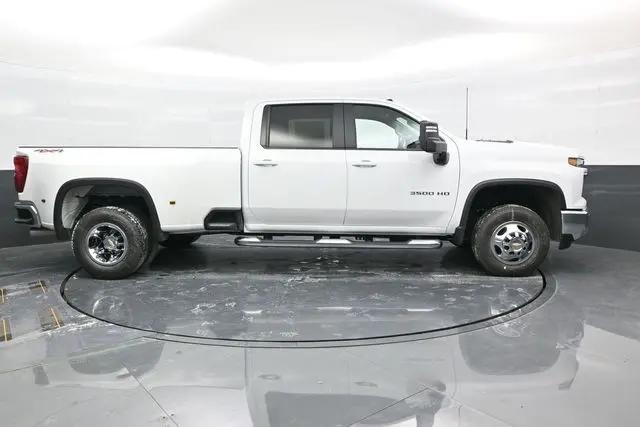 2026 Chevrolet Silverado 3500HD Crew Cab, Long Bed, LT Dual Rear Wheel, RWD