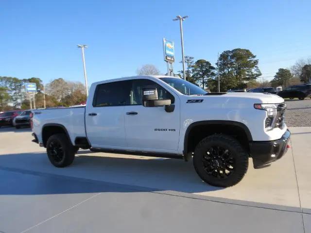 2026 Chevrolet Silverado 2500HD Crew Cab, Standard Bed, LTZ, 4WD