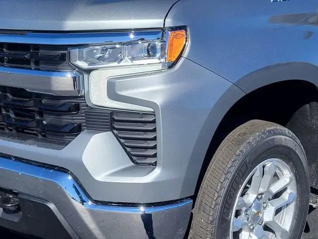 2026 Chevrolet Silverado 1500 4WD Crew Cab Standard Bed LT