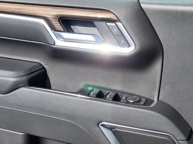 2026 Chevrolet Silverado 1500 4WD Crew Cab Standard Bed LT