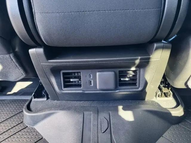 2026 Chevrolet Silverado 1500 4WD Crew Cab Standard Bed LT