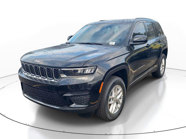 2025 Jeep Grand Cherokee Laredo X 4x2