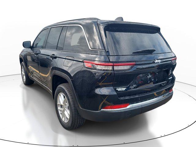 2025 Jeep Grand Cherokee Laredo X 4x2