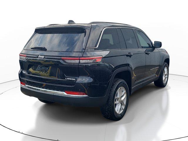 2025 Jeep Grand Cherokee Laredo X 4x2
