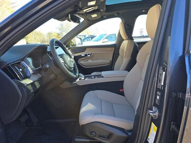 2026 Volvo XC90 Plus, B6 AWD Gas (mild hybrid), Gasoline, Bright, 7 Seats