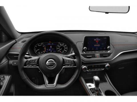 2020 Nissan Altima SR FWD