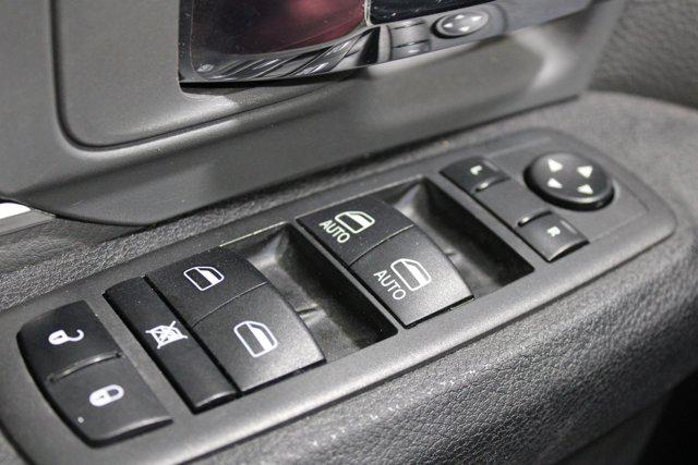 2023 Ram 1500 Classic SLT Crew Cab 4x4 5'7" Box