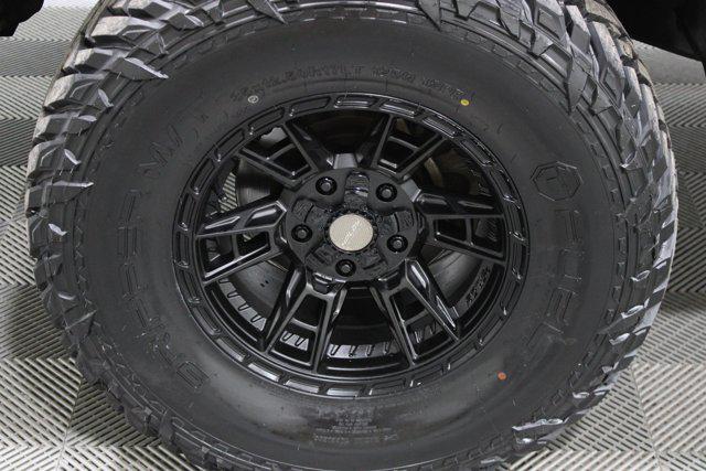 2023 Ram 1500 Classic SLT Crew Cab 4x4 5'7" Box