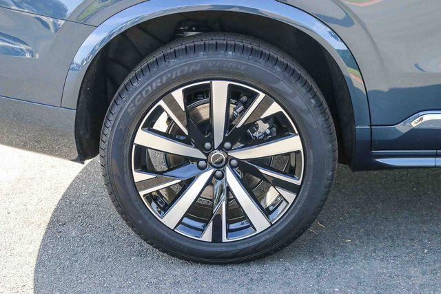 2026 Volvo XC90 Core, B6 AWD Gas (mild hybrid), Gasoline, Bright, 7 Seats