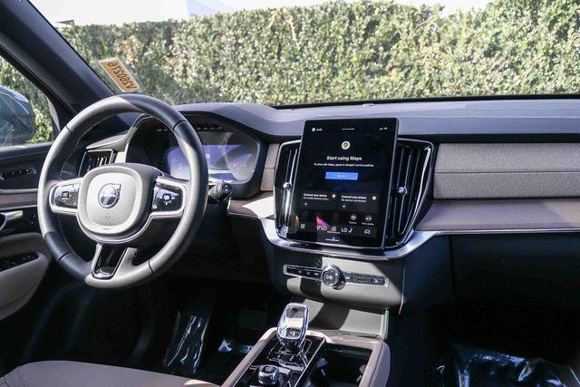 2026 Volvo XC90 Core, B6 AWD Gas (mild hybrid), Gasoline, Bright, 7 Seats