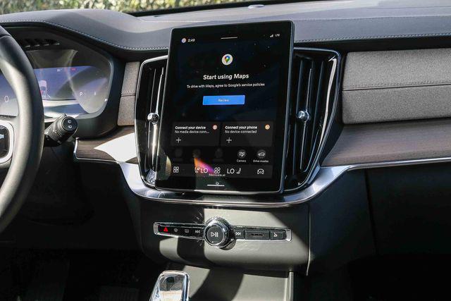 2026 Volvo XC90 Core, B6 AWD Gas (mild hybrid), Gasoline, Bright, 7 Seats