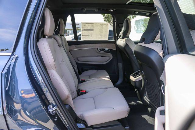 2026 Volvo XC90 Core, B6 AWD Gas (mild hybrid), Gasoline, Bright, 7 Seats