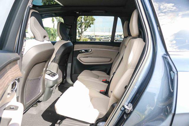 2026 Volvo XC90 Core, B6 AWD Gas (mild hybrid), Gasoline, Bright, 7 Seats
